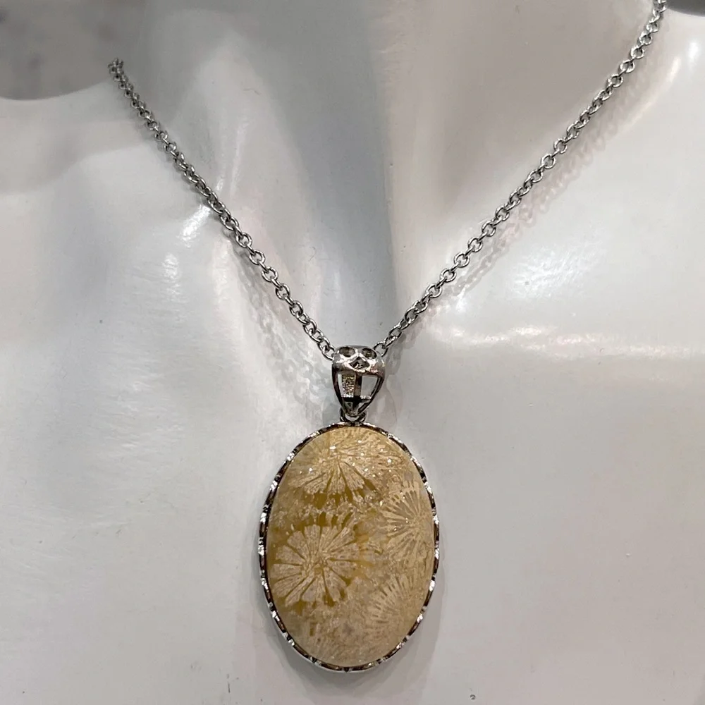 Fossil Coral Silver Pendant Necklace - Picture 2 of 10